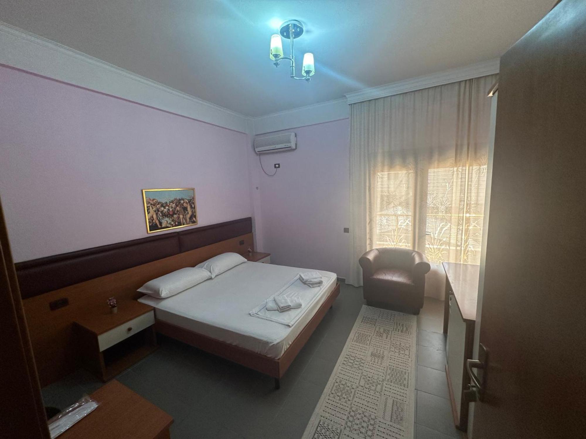 Hotel Edland Vlorë Exterior foto